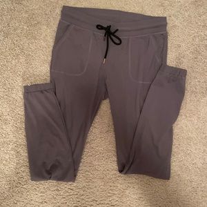 Zyia joggers